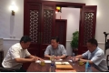 吕建中主席(左)与孙家正会长(中)、朱锐秘书长(右)亲密交流
