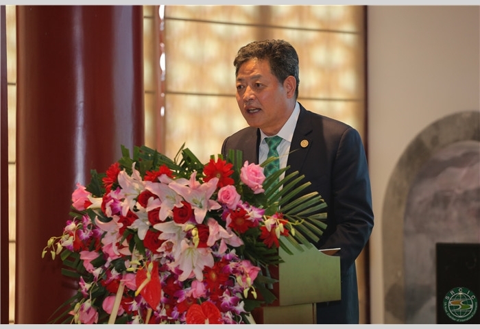 03-丝绸之路国际总商会主席吕建中致辞