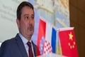 x1