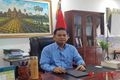 x3